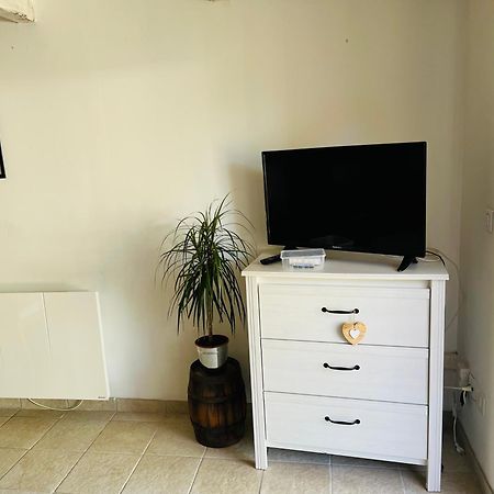 Chez Nous Hotell Mérindol Exteriör bild