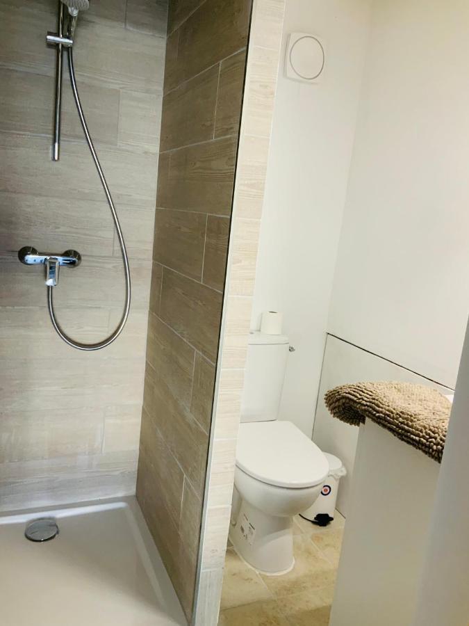 Chez Nous Hotell Mérindol Exteriör bild