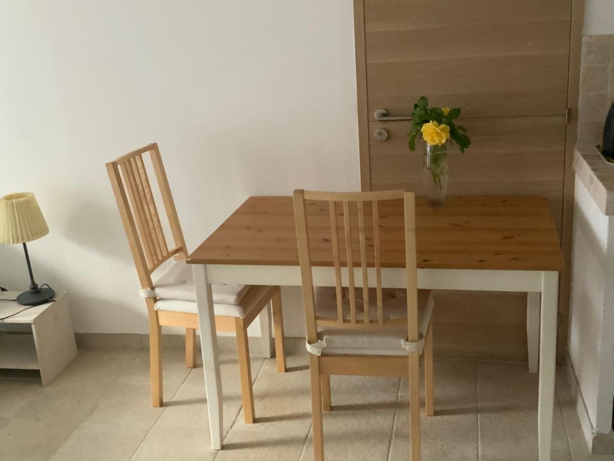 Chez Nous Hotell Mérindol Exteriör bild