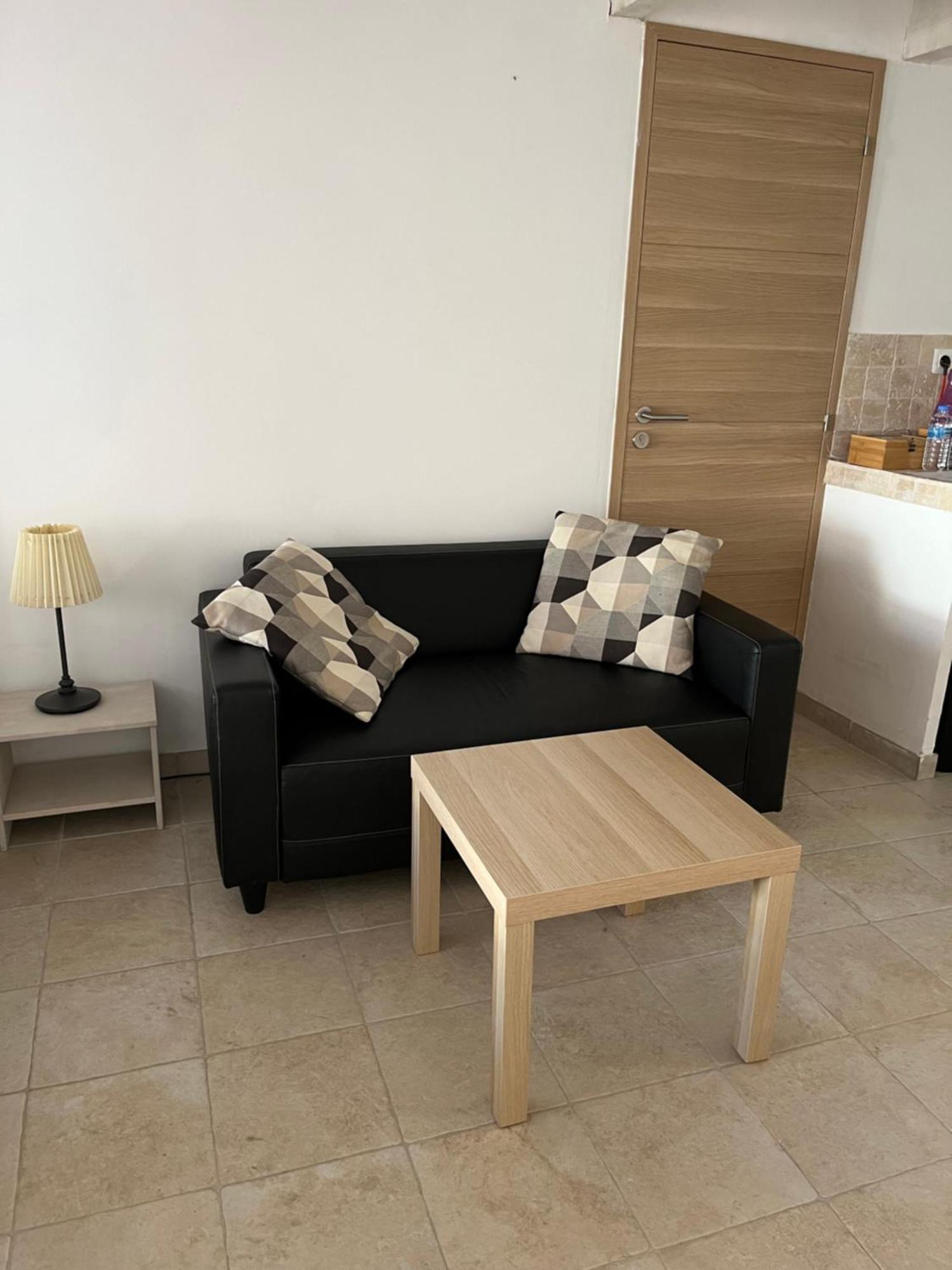 Chez Nous Hotell Mérindol Exteriör bild