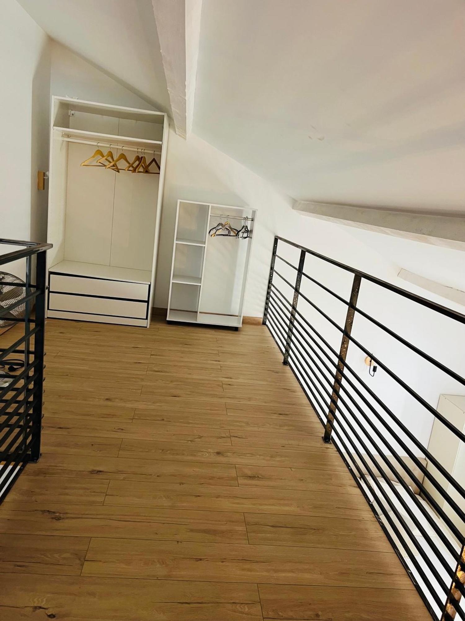 Chez Nous Hotell Mérindol Exteriör bild