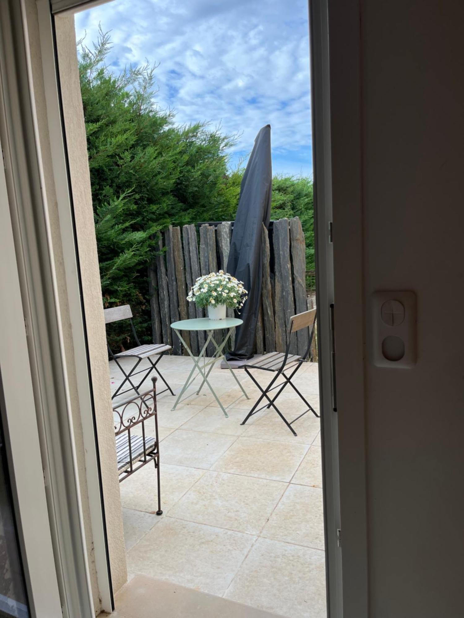 Chez Nous Hotell Mérindol Exteriör bild