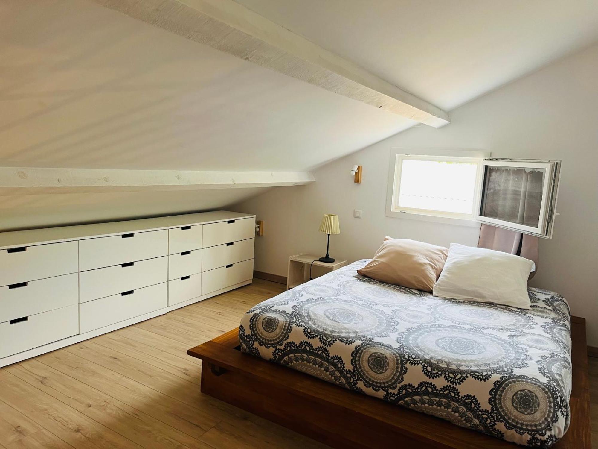 Chez Nous Hotell Mérindol Exteriör bild